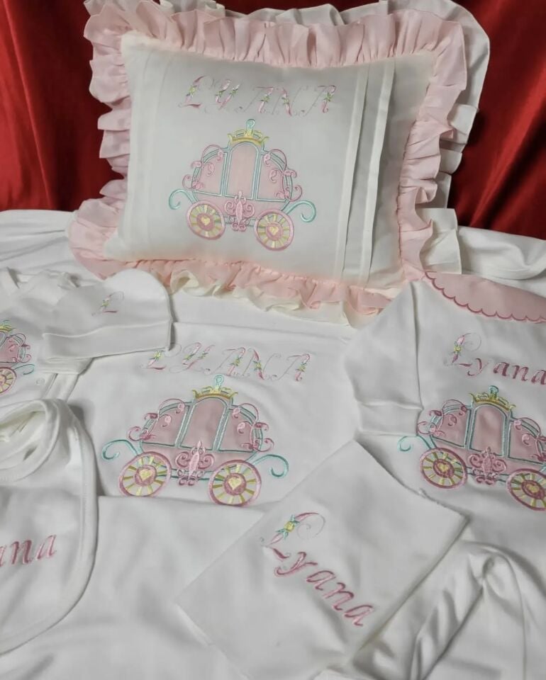 İsimli Prenses Tacı İşlemeli Kız Bebek Tulum Seti