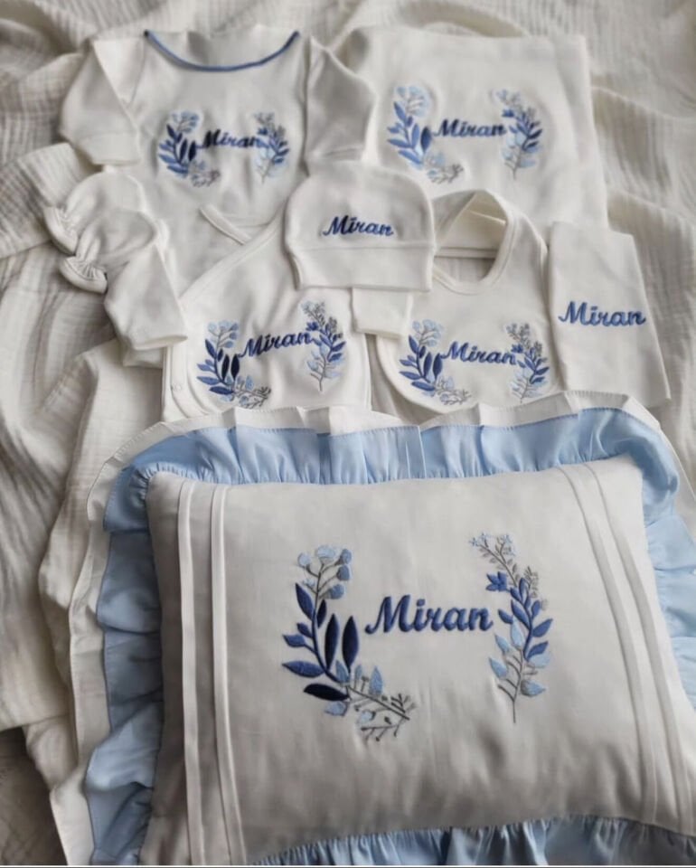 İsimli Mavi Zeytin Dalı Nakışlı Erkek Bebek Tulum Seti