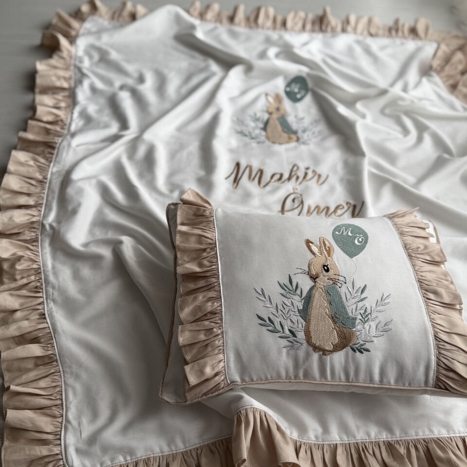 Kişiye Özel Deniz Kızı ve Deniz Yıldızı İşlemeli Bebek Yastığı