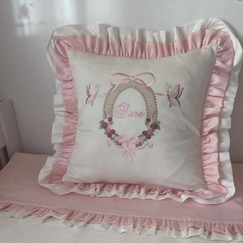 İsimli Kelebek Nakışlı Bebek Pike Takımı - Pembe Bahar Serisi %100 Pamuk