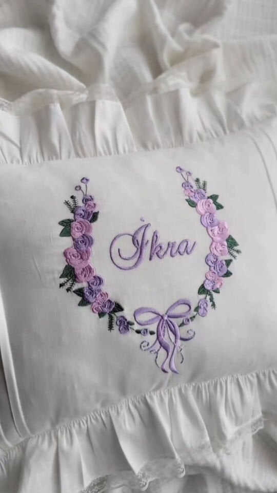 Güllü fiyonk pamuk saten takı yastığı