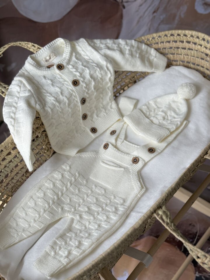 krem orgu erkek bebek 3lu takim hirka salopet bere