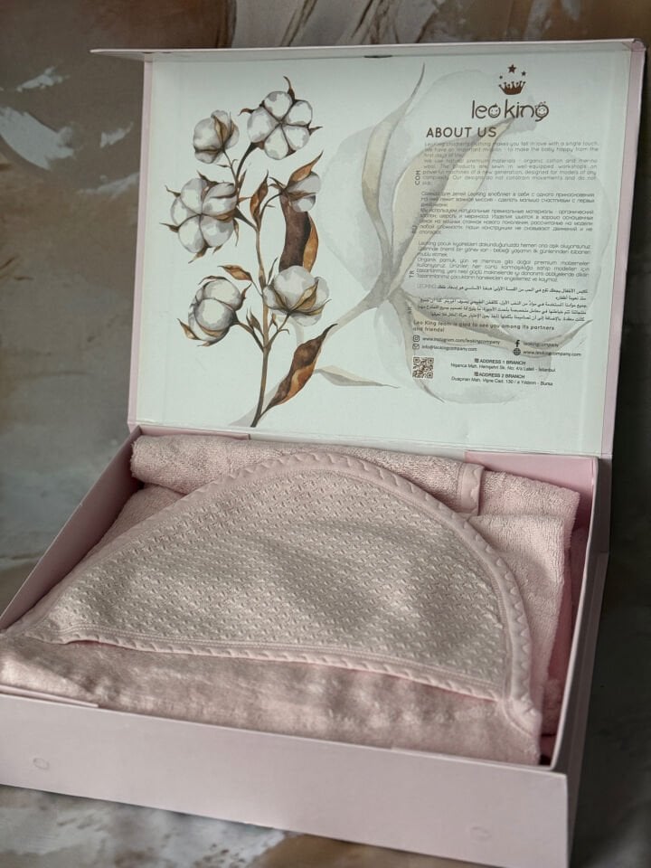 kutulu premium bebek banyo seti bornoz havlu terlik kese